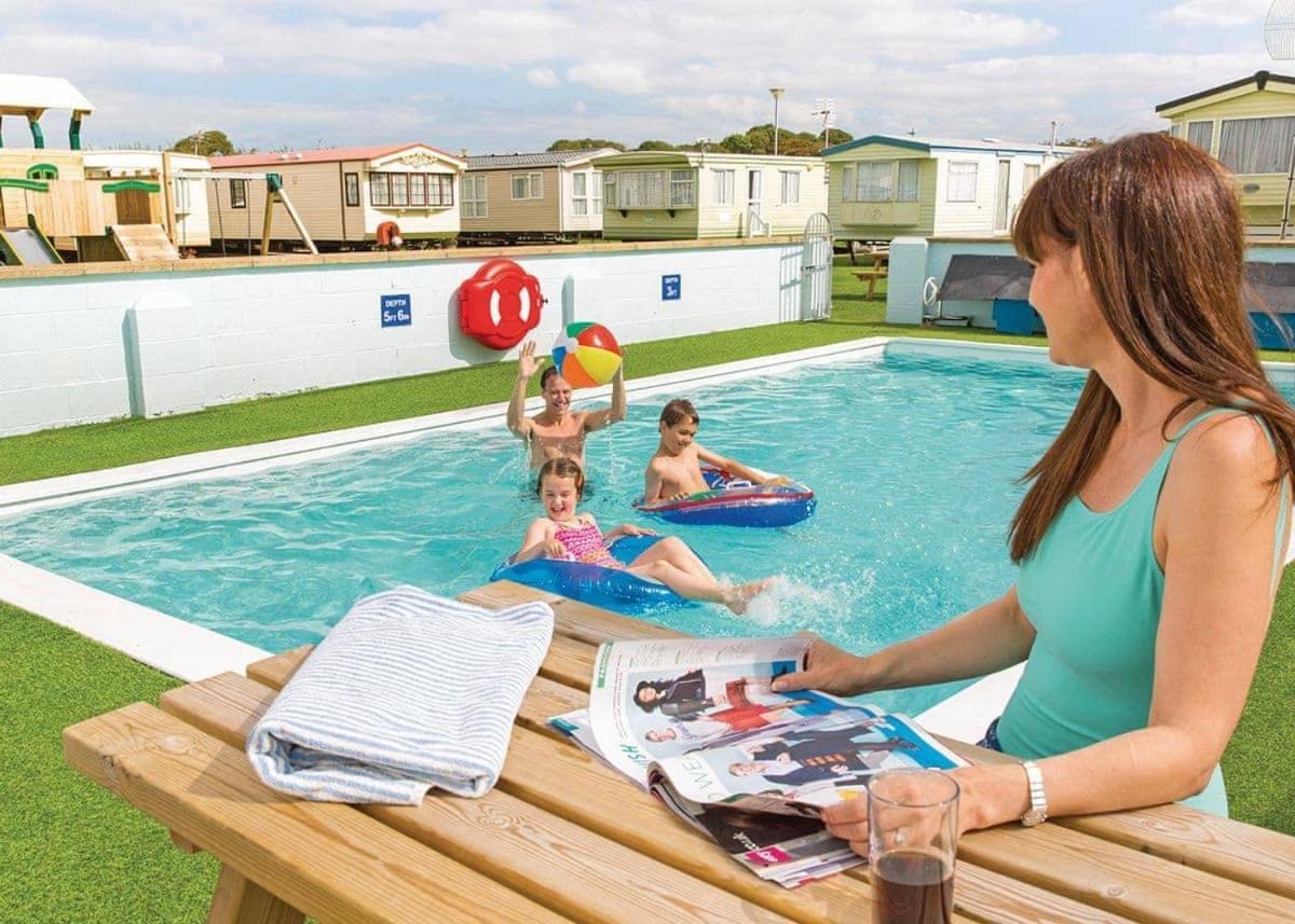 White Tower Holiday Park Llandwrog Ngoại thất bức ảnh