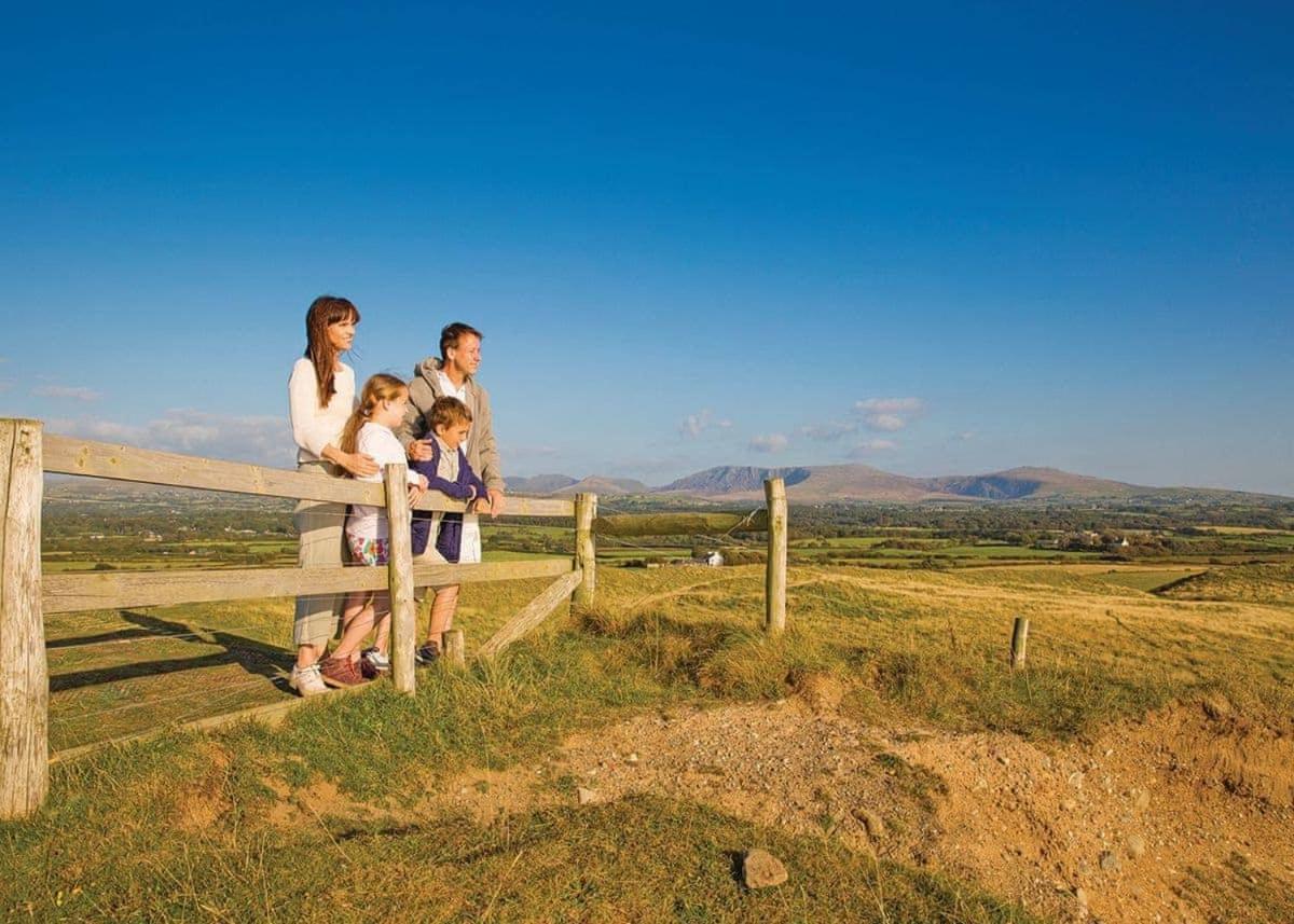 White Tower Holiday Park Llandwrog Ngoại thất bức ảnh